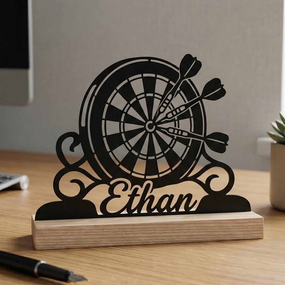 TEMU 1pc Personalized Dartboard Metal Sign Custom Name Desktop Ornament With Wooden Base Rustic Decor For Home Office Cave Gift For Father Husband