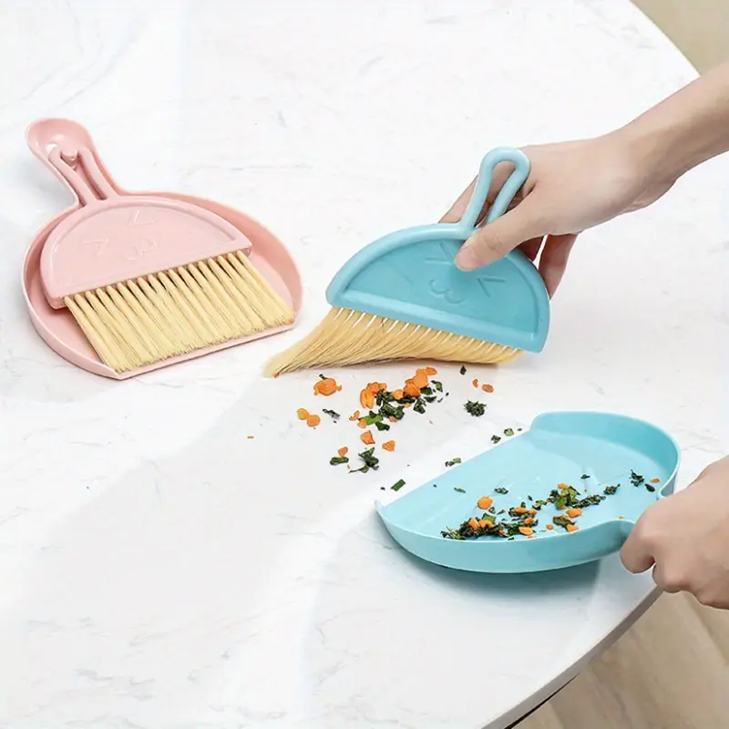 3pcs mixed color desktop broom cleaning tool handheld broom keyboard cleaning brush small broom set with dustpan computer clutter brush suitable for table and desktop cleaning Product details 0
