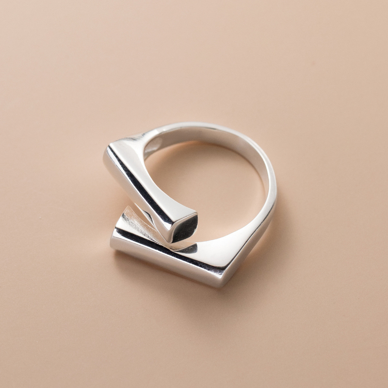 Geometric Glossy Interlocking Statement Ring, Elegant Design