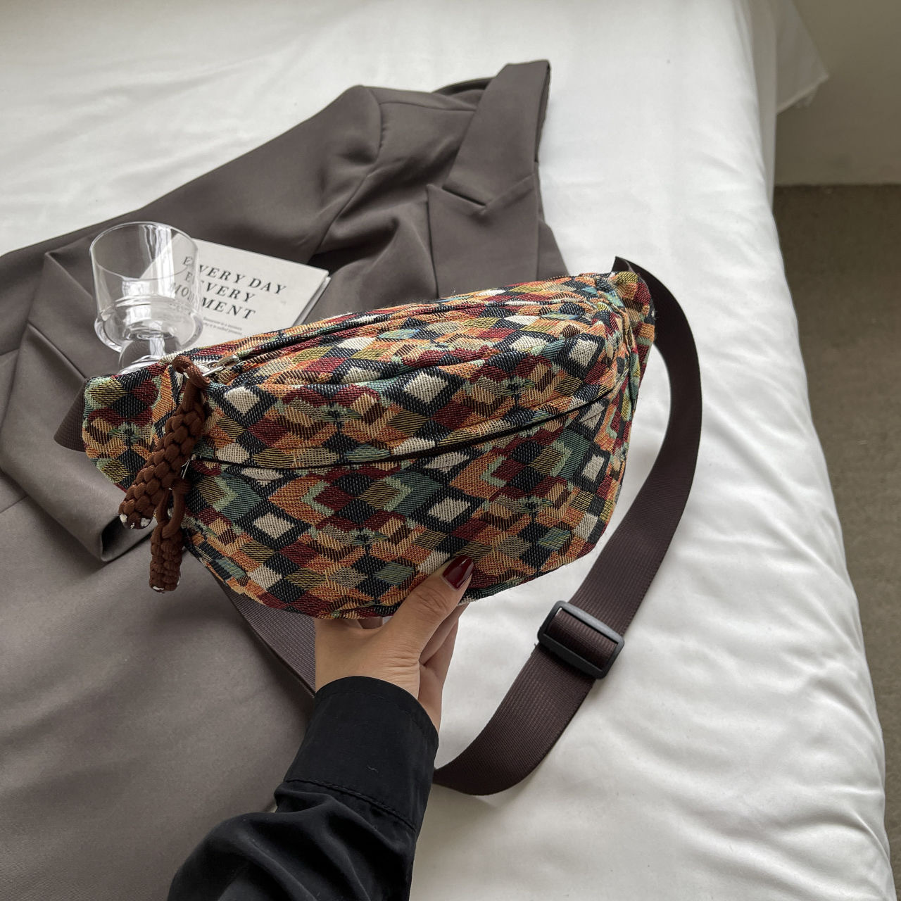 TEMU Wide Strap Waist Bag Casual Bag 2026 Crossbody Bag Women' Shoulder Chest Bag Korean Style Women'