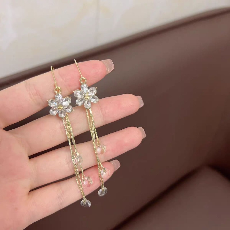 TEMU Boucles d'oreilles à pompons de luxe léger éthérées de style coréen inspirées des mondaines, bijou d'oreille floral incrusté au tempérament