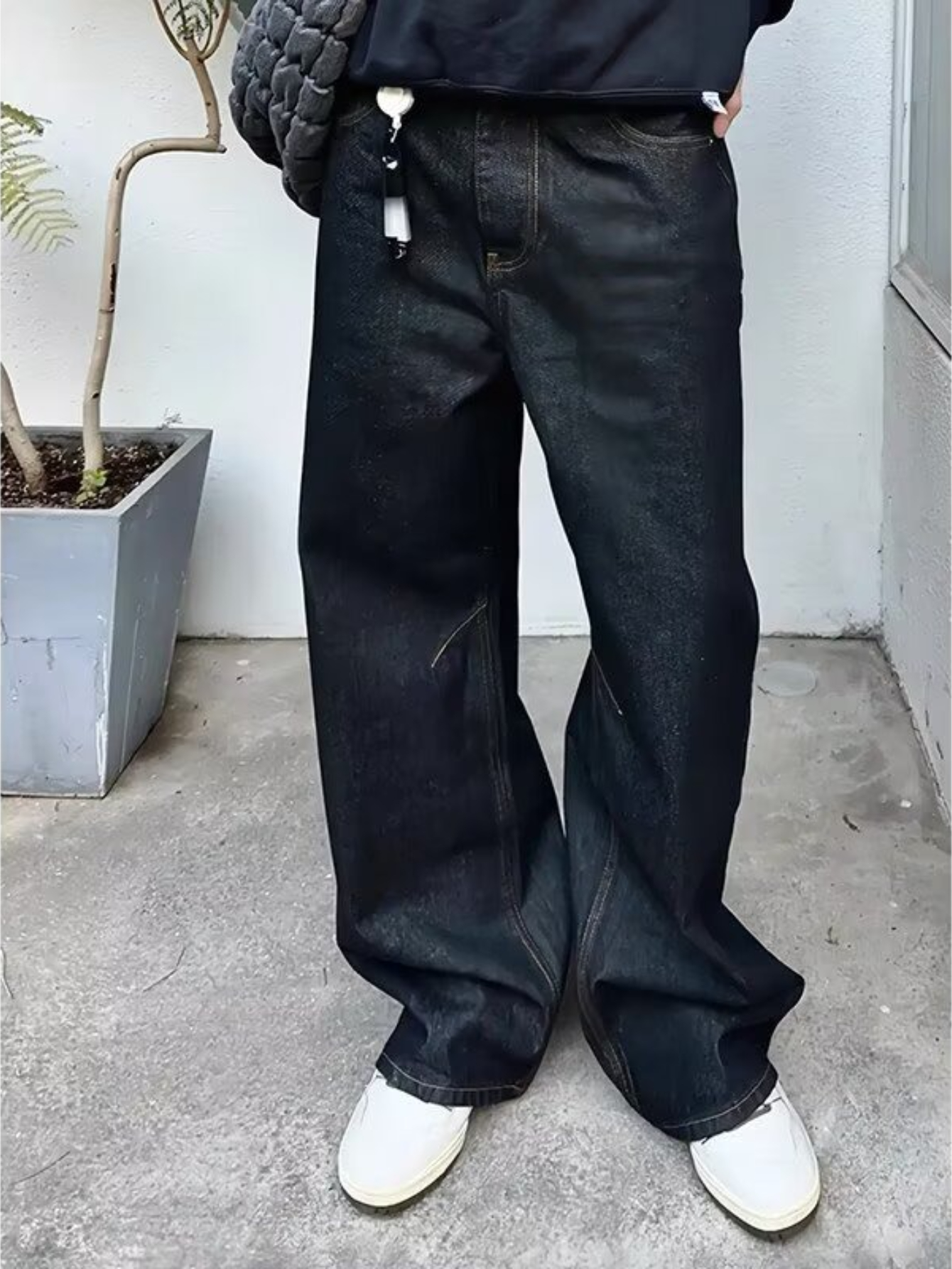 A New Stylish, Minimalist, Trendy, Artistic, And Chic Design, These Harajuku-Inspired Relaxed Jeans for Men Are Perfect for Casual Wear; They Offer a Loose Fit That Doesn'T Cling to The Legs