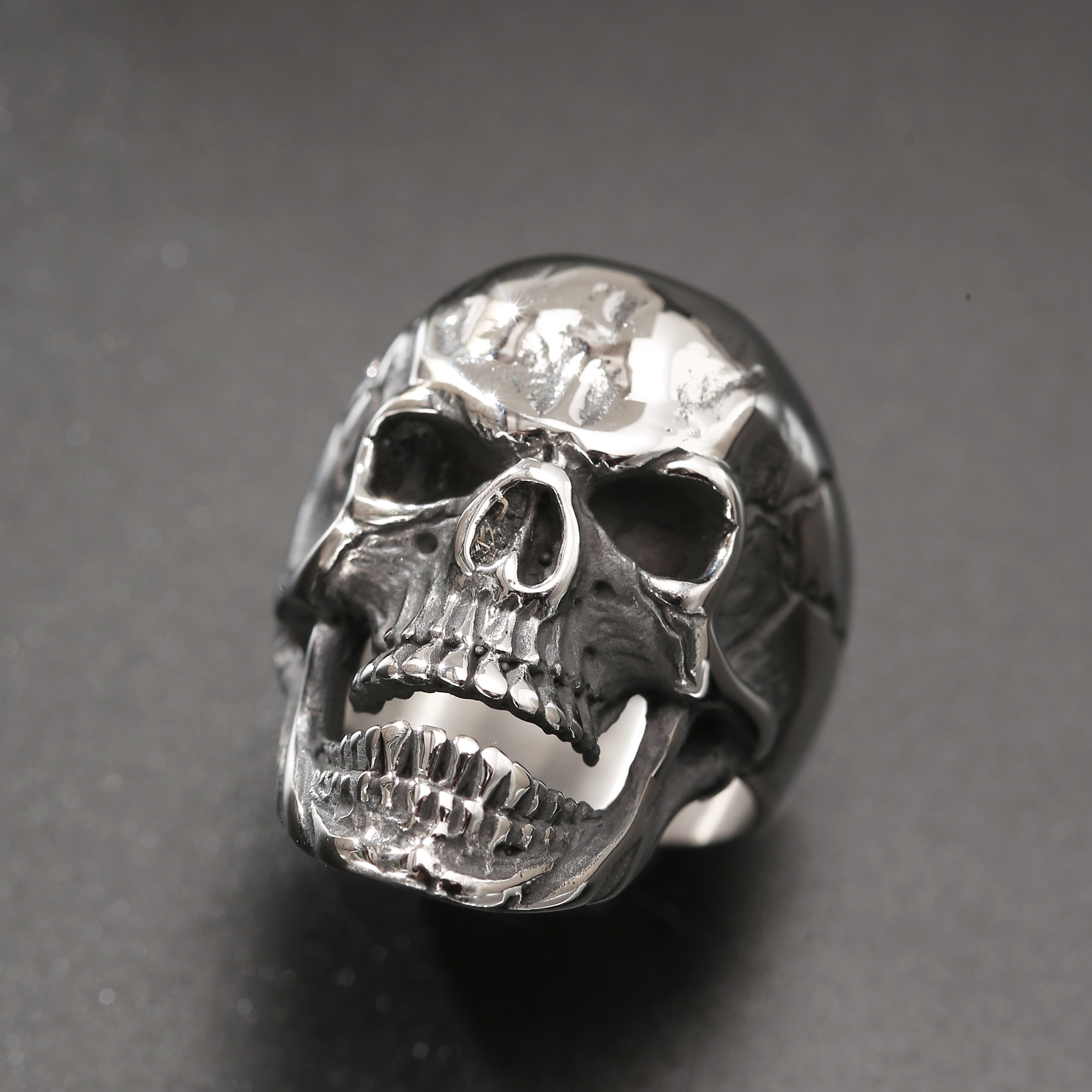 Image of Polished Skull 304l 304l Stainless Ring For Men, Trendy Fashion Style, Dark Gothic Streetwear Accessory, Without Battery