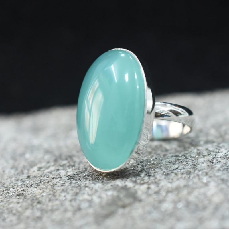 טבעת יום אבן אליפטית גדולה ואלגנטית בהשראת סין וינטג' - לבוש יד, נחושת עם חי שיב, נחושת עם חי. יומיומי, טבעת ללבישה יומיומית | עיצוב אלגנטי | צלחת נחושת