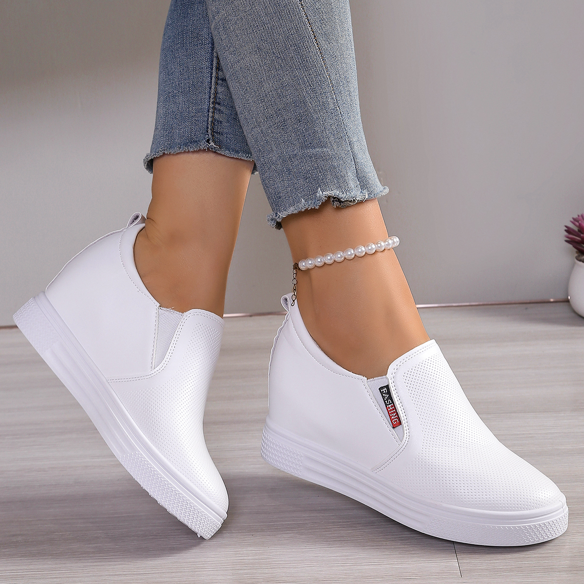 photo de l'article baskets à plateforme pour femme avec suraugmentation, chaussures blanches décontractées, chaussures compensées à semelle épaisse, chaussures de transport     taille pour femme, chaussures pour femme
