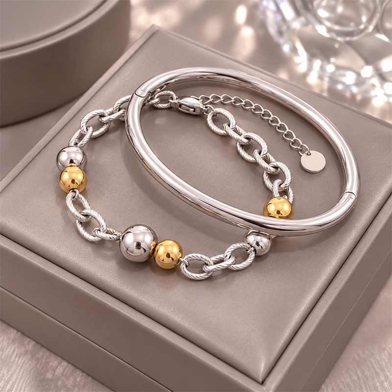 Delicate 3pcs Bangle Set with Heart & Sparkle Decor