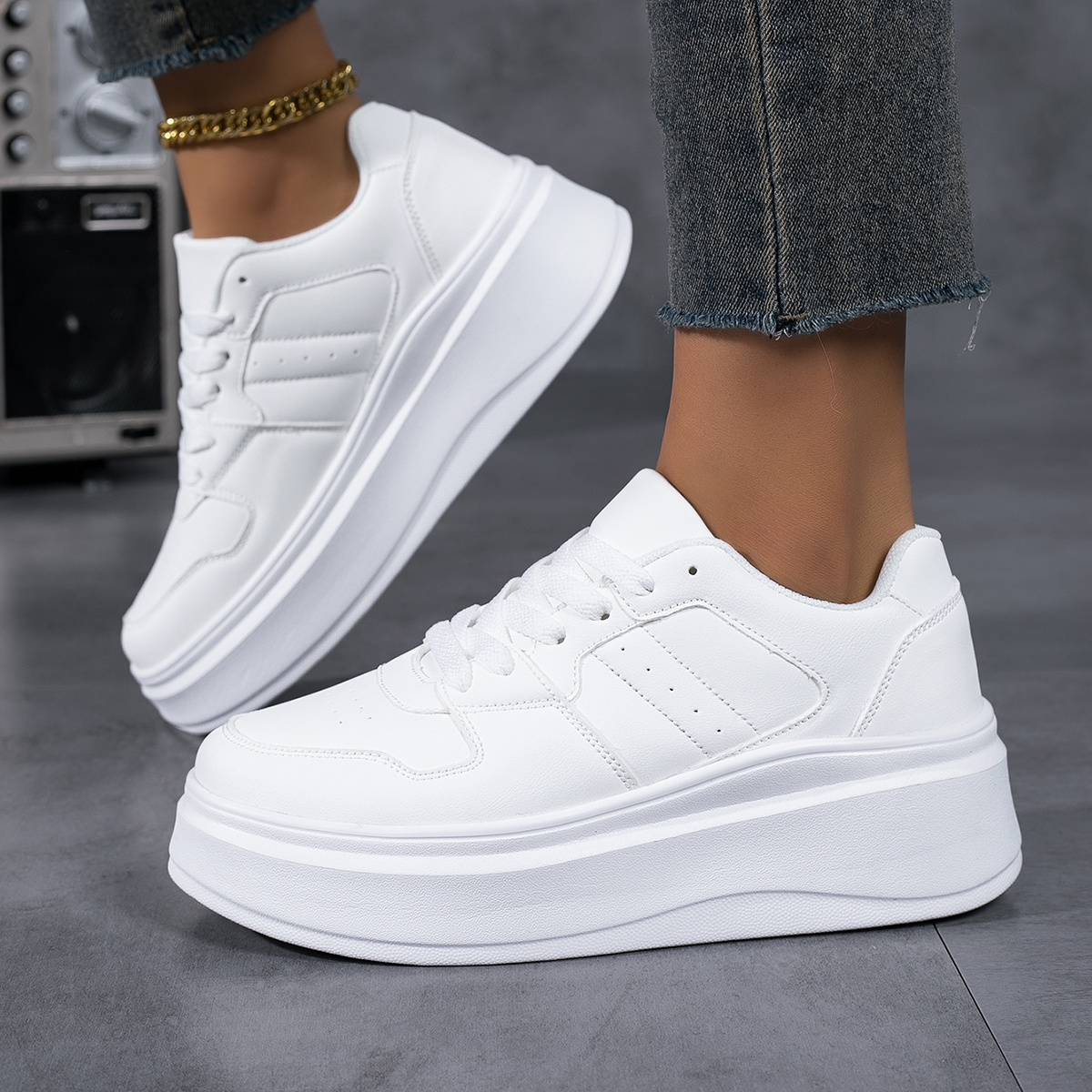 Women'* Platform Sneakers Casual Low-Top Lace-Up Running Shoes with Thick  EVA Sole, Comfortable PU Upper for Casual Attire, Sporty Look Fabr