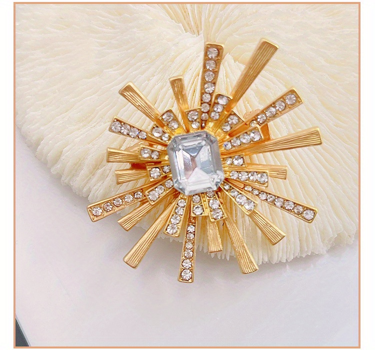   ayollar va erkaklar uchun nafis quyosh gulchasi broshli pin yangi, bezatilgan noaniq shakldagi zargarlik buyumlari detallar 3