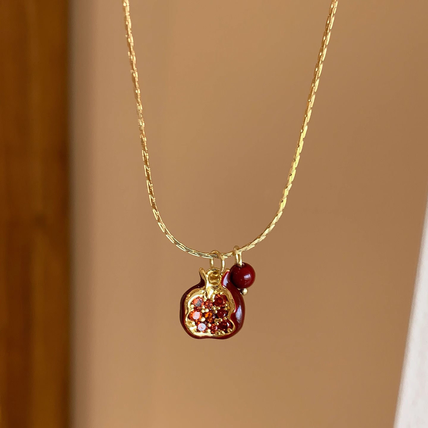 TEMU 1pc Fashion Necklace, Pomegranate Necklace, Retro Necklace, Golden Necklace, Exquisite Necklace, Necklace For, Fashion Jewelry, Punk Jewelry,
