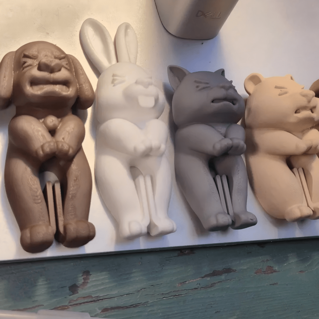 Image of 4pcs Bag Sealing Clips, Animal Shapes, Magnetic For Fridge Use. , Cereal, Candy, And Snack Bags Tightly Sealed. Each Legs Form Functional Clips. Simply Slide The Folded Side Of The Bag Narrow Opening