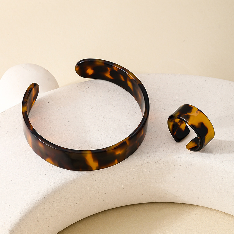 Acrylic Tortoiseshell Cuff Bracelet and Ring Set for Daily and Party