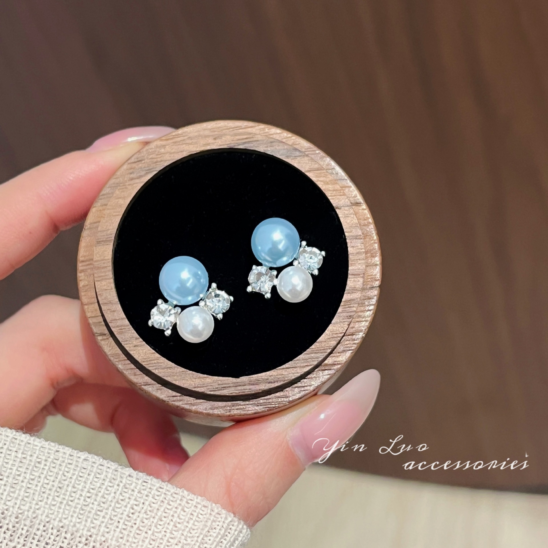 TEMU 2pcs -coordinated Blue And -set Stud Earrings. Compact And Luxurious-encrusted Round Beads Daily Commuting Women's Earrings