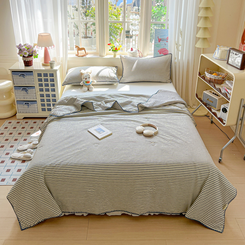 TEMU 1pc Japanese Shell-embroidery Lightweight Cooling Quilt Suitable For , Triangular Shell Binding Bedspread, -friendly Suitable For Bedroom, Dorm,