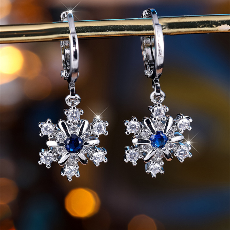 TEMU Elegant Snowflake Design Blue Synthetic Synthetic Zirconia Women' Dangle Earrings For Casual Attire On Christmas Day, Durable And Sparkling