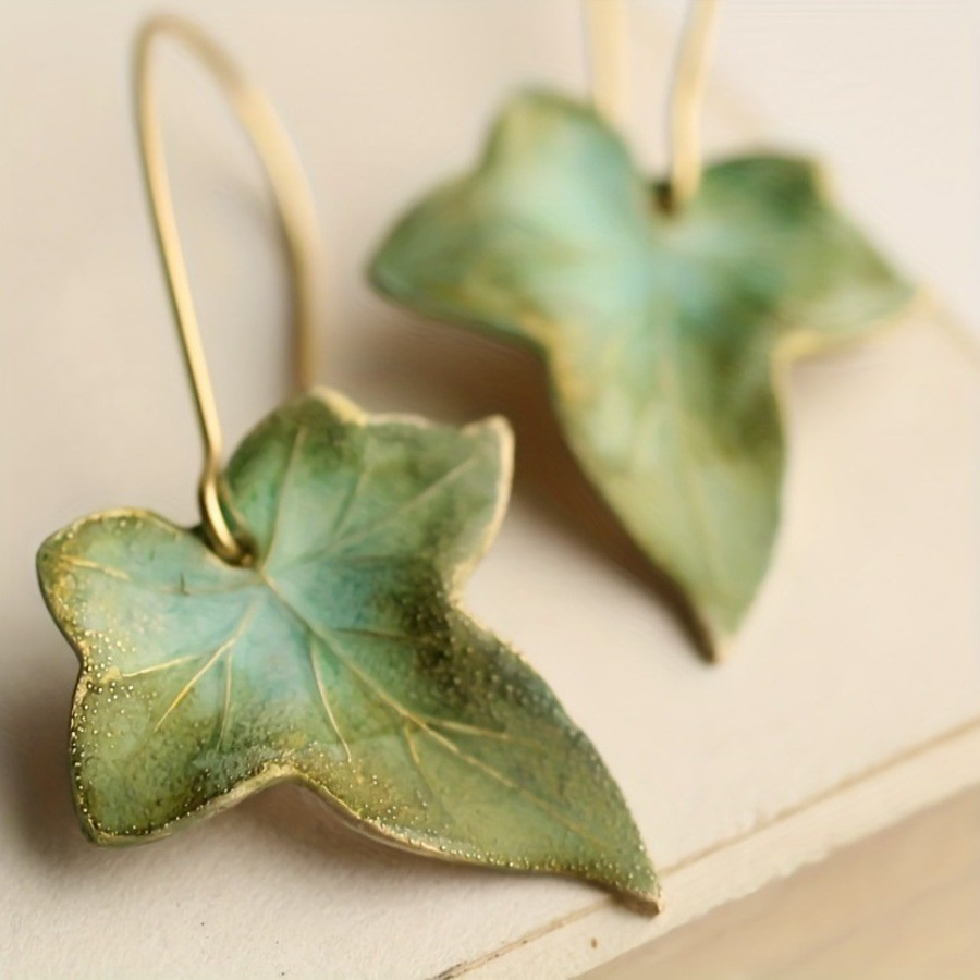TEMU 2pcs Natural Maple Leaf Earrings For - Elegant Gothic Leaf, Natural Maple Earrings For Christmas, Gifts, Wearable For Parties & Everyday (no
