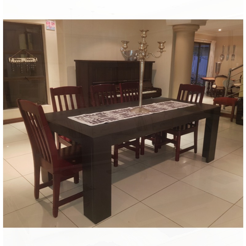 Stylish 8-Seater Dining Table for Family Gatherings - 190Cm Black Woodgrain End Perfect for Modern Homes And Entertaining Guests