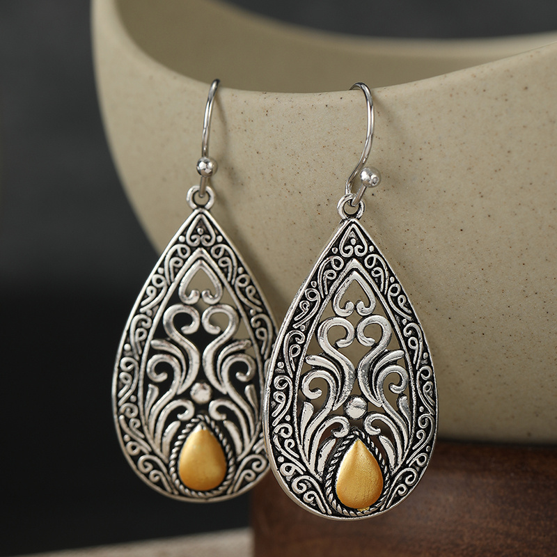 Vintage Two-Tone Hollow Teardrop Earrings for Casual Styling