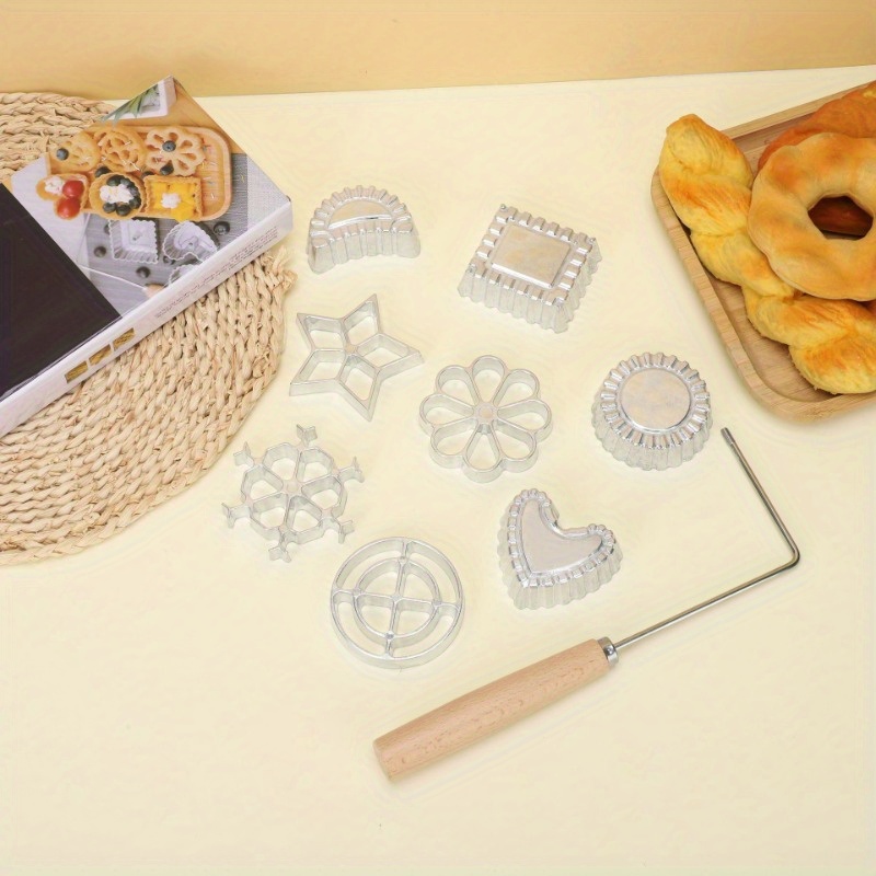 Fried Pattern Mold, Heart-shaped Creative Model Template, Baking Frying Mold, Aluminum Spoon Baking Tool, Shredded Shrimp Cake Spoon Set, Oil Pier Kitchen Tool Set