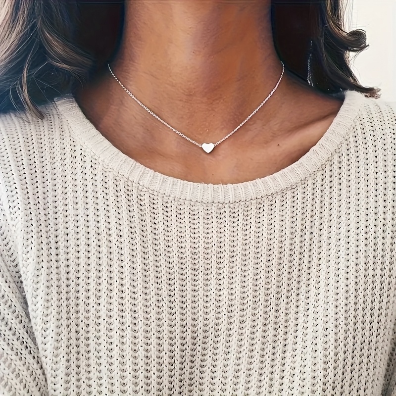 Image of 1pc Vjs Women' Steel Vintage Heart Pendant Necklace - Minimalist Heart-shaped Chain, Elegant Retro Collarbone Jewelry Suitable For Daily Wear, Formal Events & Gift, Versatile Accessory