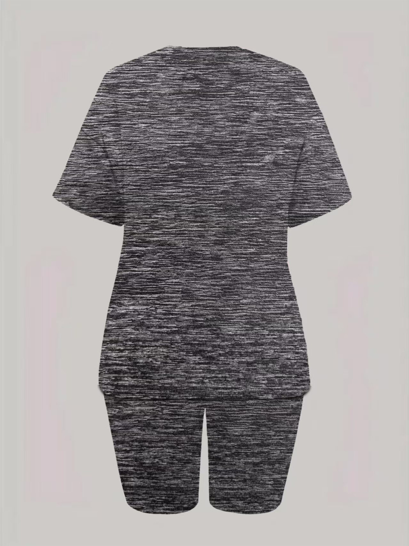 Ensemble Streetwear Femme Papillons Nouvel ensemble streetwear décontracté 2026 pour femme : Haut à manches courtes et short avec poches, imprimé essaim de papillons rose et noir, facile à assortir pour les sorties quotidiennes, ensemble confortable pour l