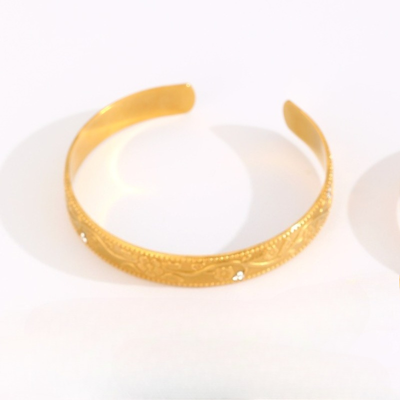 Women's High-end Stainless Steel Simple Pattern Open Bangle Bracelet
