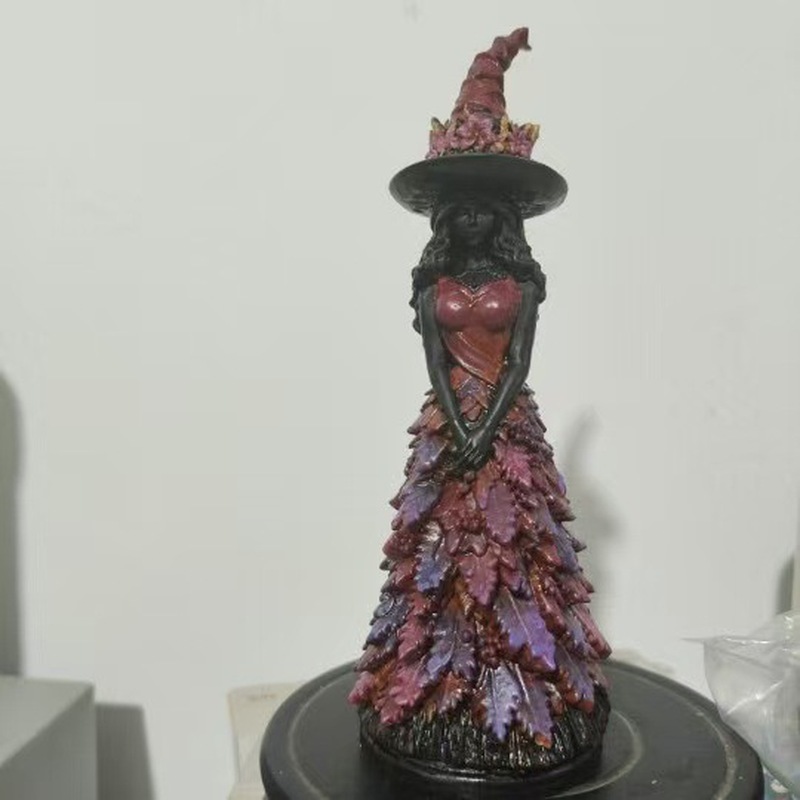 TEMU New Cross-border Product: Autumn Witch Figurine, For Halloween