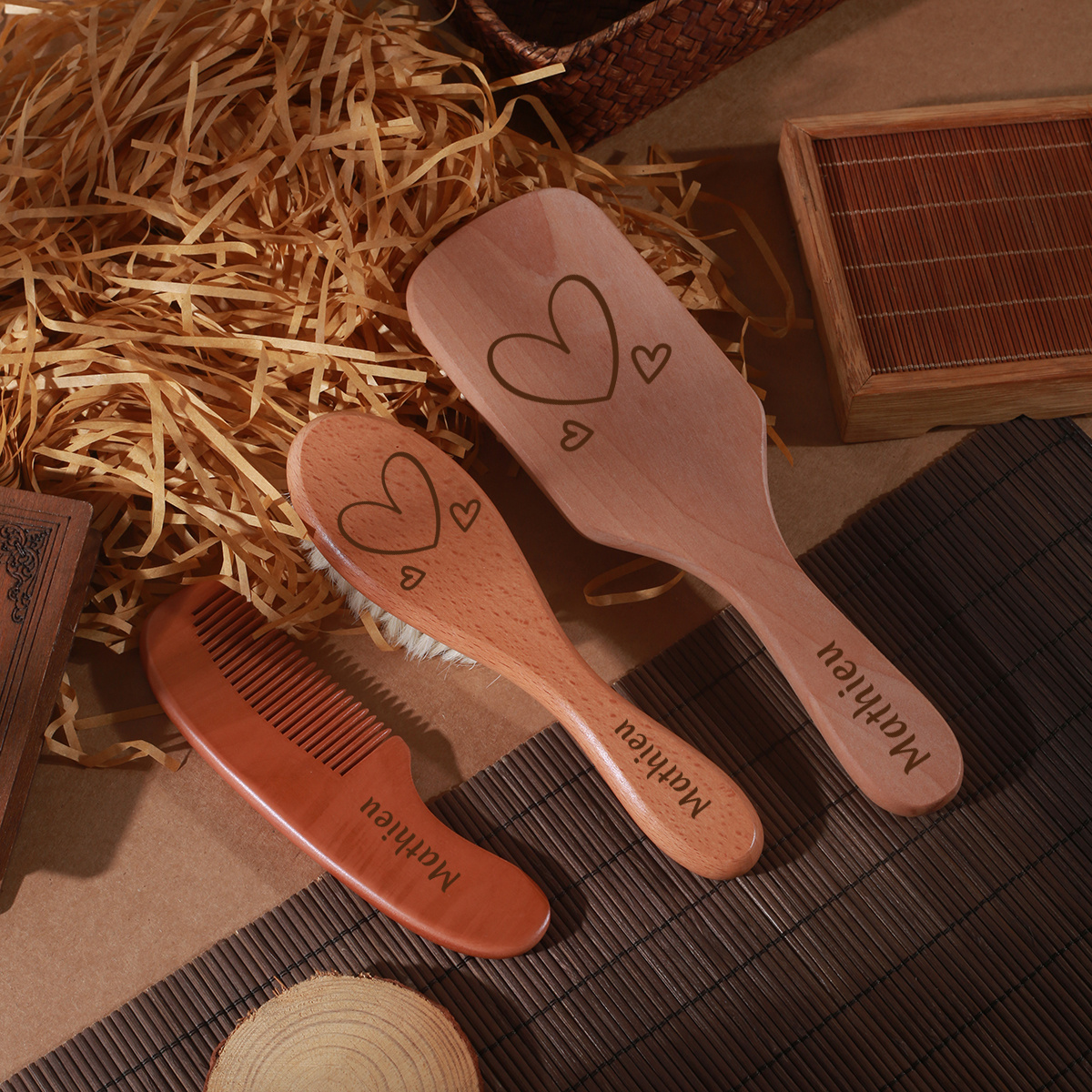 

Ensemble de 3 Peignes Personnalisés Love - Anti-Statique, Brosses à Cheveux en Bois de Bambou pour Tous Types de Cheveux - Cadeau pour Petites Amies, Anniversaires & Noël, Idéal pour Noël