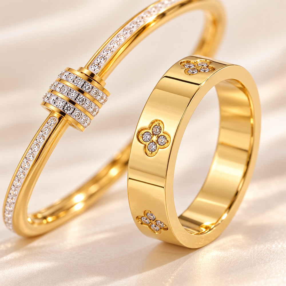 Rotatable Decor Bangle and Four-Leaf Clover Ring Set