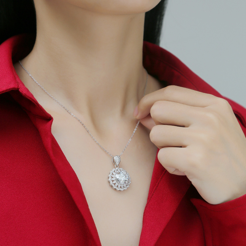 Women's S925 Silver Ruomeng Moissanite Pendant Necklace