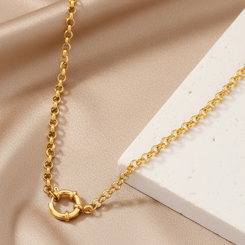 Image of Interlocking Ring Pendant Stainless Steel Necklace, Versatile Pendant Pairing, Unisex Fashion Accessory, Suitable For Daily Wear And Trendy Looks, Retro Texture, Niche Yet Versatile