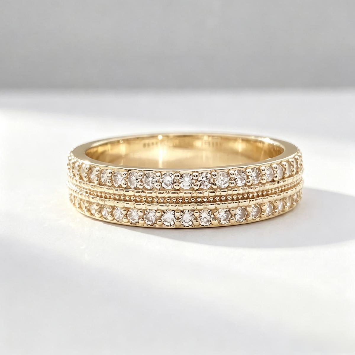 Women's Luxury Sparkling Round Shape Ring, Exquisite Design