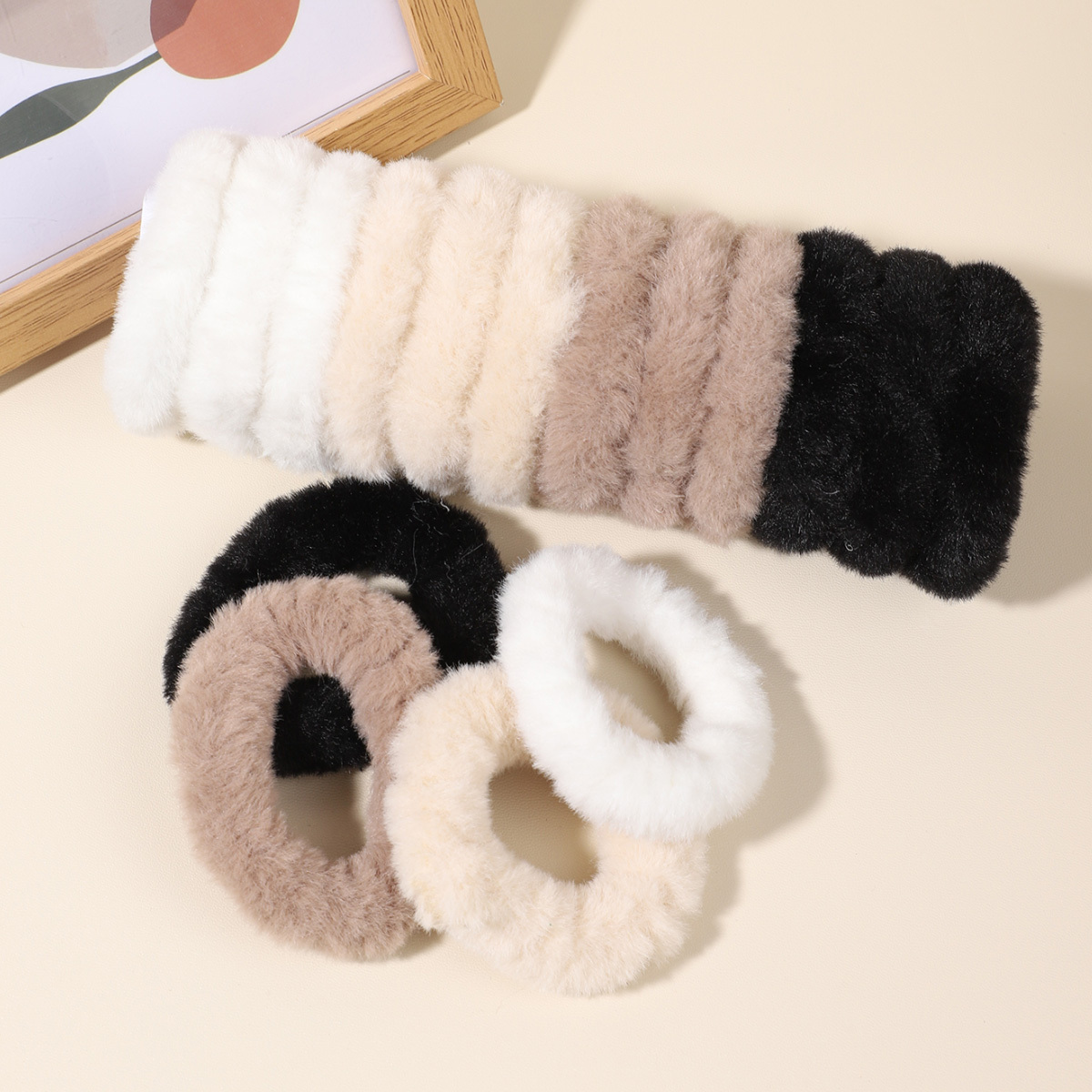 E-shop 16-tlg. Herbst/Winter weiche, verdickte, niedliche, einfarbige Plüsch-Haargummis, hohe Elastizität, geeignet für den täglichen Freizeit-Look von
