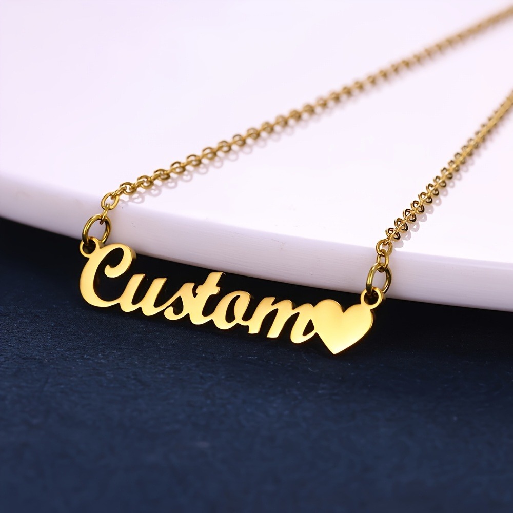 Personalized Heart-Shaped Name Necklace — Minimalist Unisex Jewelry