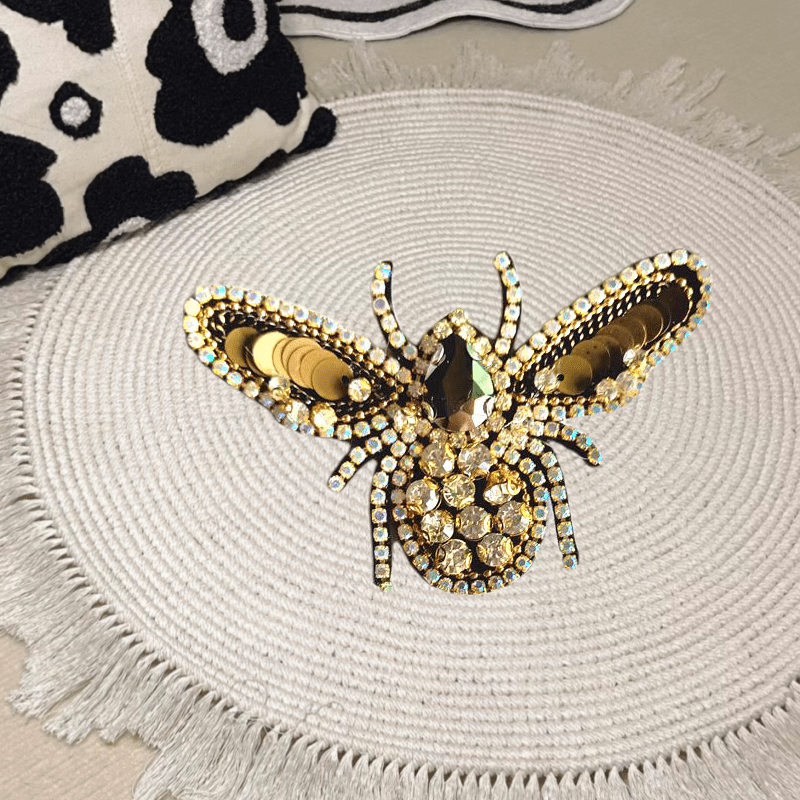 

Colorful Rhinestone Bee Embroidered Patches, Color Sequin Bead Applique, Sew-on Decorative Badges For Clothing And Accessories