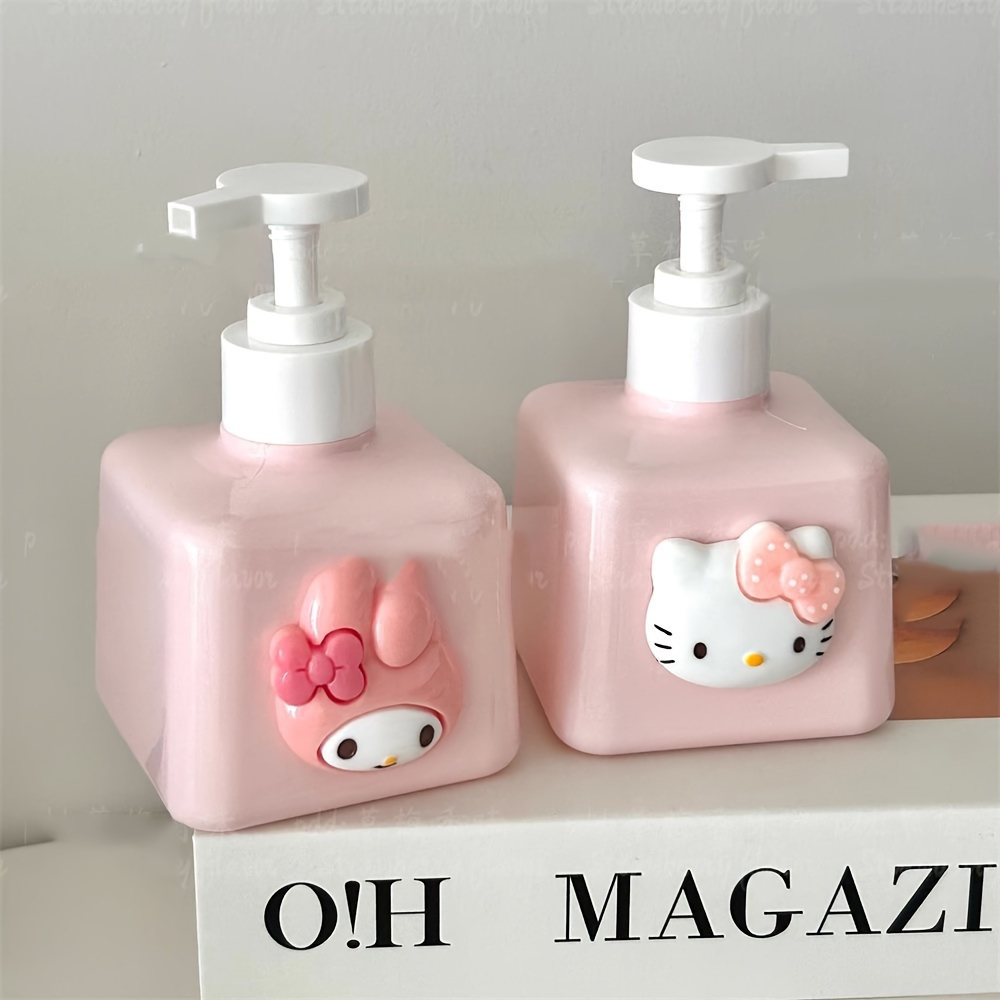 

Distributeur de Savon Rechargeable Hello Kitty & My Melody - Design Mignon de Dessin , Bouteille de Désinfectant pour à Pression pour Salle de Bain, Plastique Parfum, Sanrio