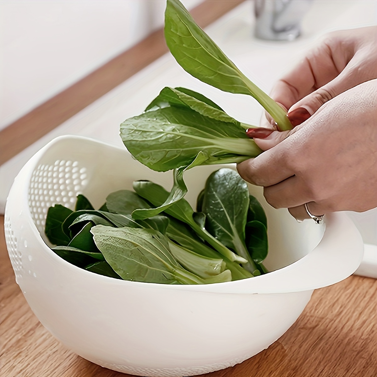 Kitchen Rice Washing Tool, a Large Strainer Bowl That Prevents Rice Grains from Escaping, Perfect for Washing Fruits and Other Baking Needs