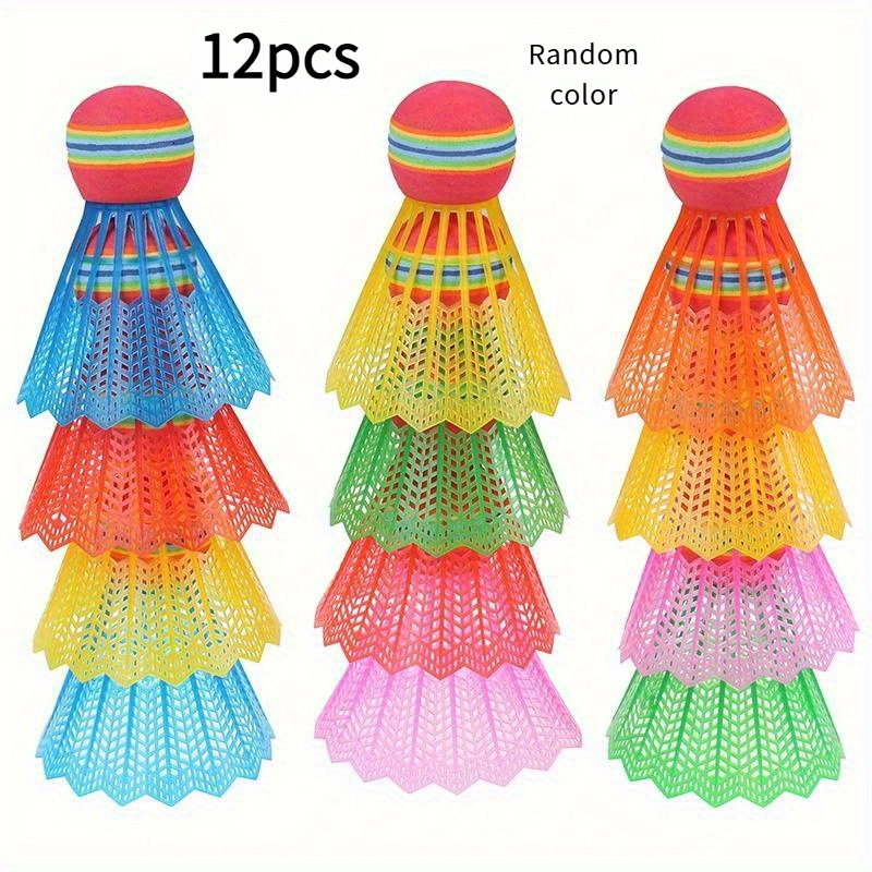E-shop Ein komplettes Badminton Set mit gemischtfarbenen Federn, robustem PA, leicht und einfach zu verfolgen, geeignet für Outdoor- und