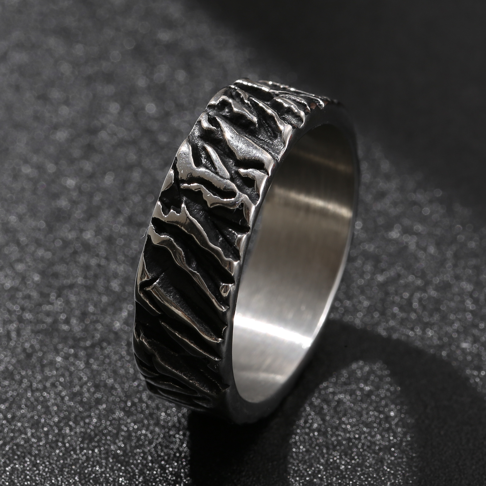 Image of 1pc 304l 304l Stainless Steel Vintage Silvery Texture Ring Personalized Dark Retro Style Men's Ring Men's Ring Ring Gift Vintage Style 304l 304l Stainless Steel Jewelry, Without Battery