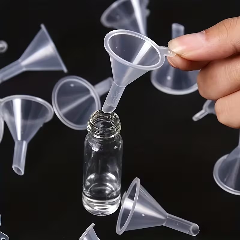 TEMU 7pcs Set Of Mini Clear Plastic Funnels. Perfect For Perfume Bottles, Essential Oil Containers And Handmade Craft Blending. Compact Size Prevents