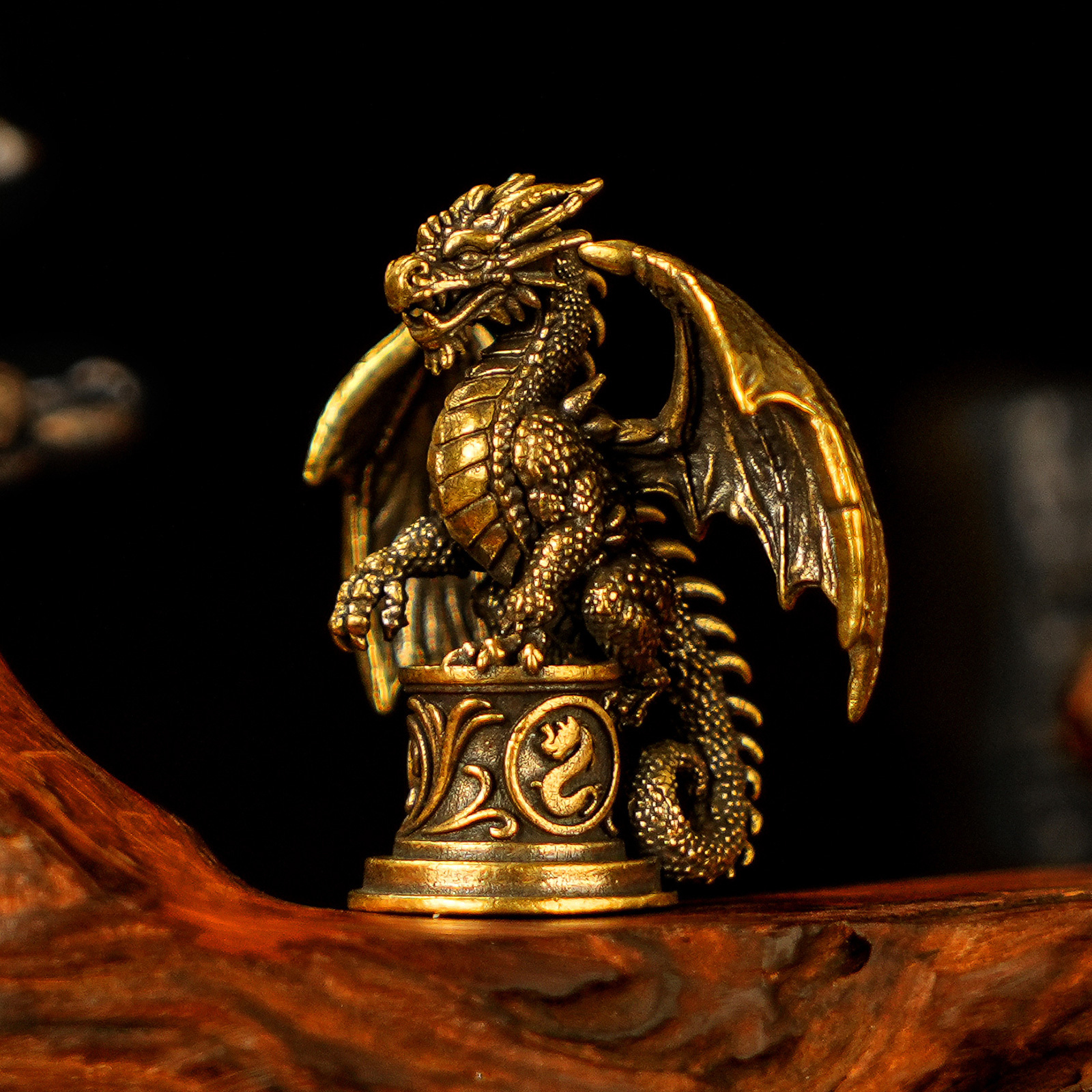 TEMU 100% Solid Brass Winged Dragon Figurine Retro Desktop Home Art Decor Collectible Figurines Handcrafted European & American Mythology Desk