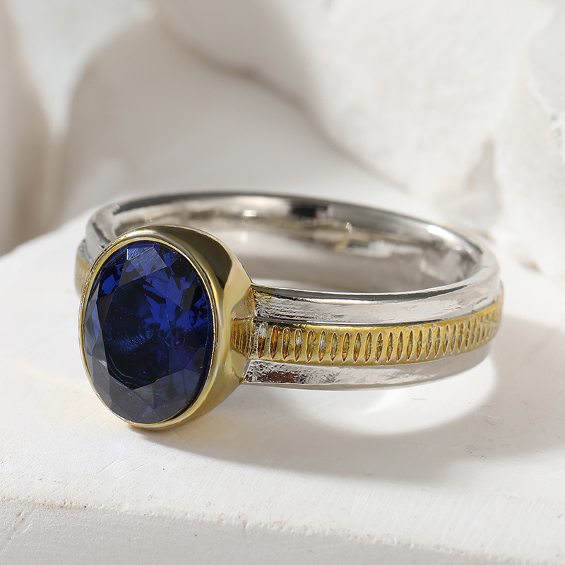 Women's Retro Minimalist Two-Tone Oval Deep Blue Synthetic Zirconia Ring