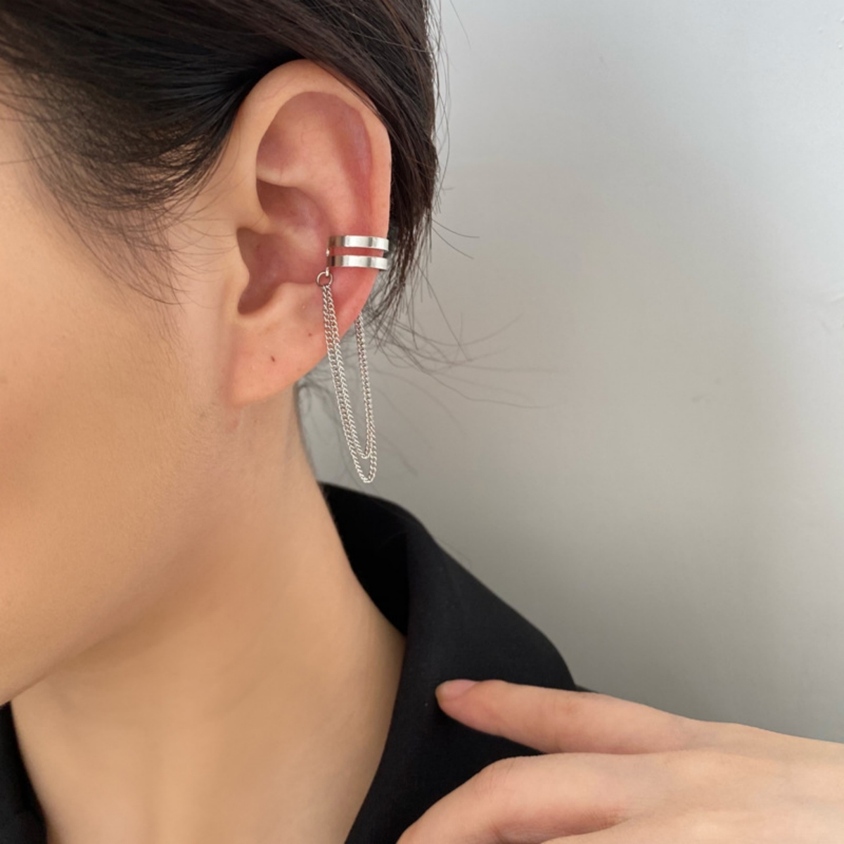 Women's No-Piercing Clip-On Tassel Chain Ear Cuff