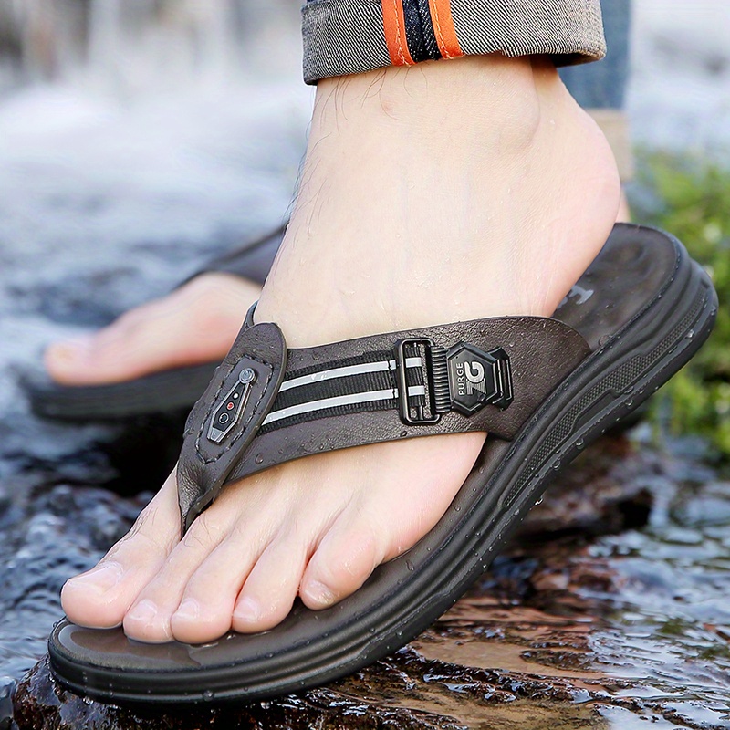   flip flops for home use lazy slippers   lightweight quick drying odor resistant wear resistant comfortable soft soled casual shoes for men summer outdoor fashionable and versatile home and bathroom non slip slippers 2pcs combination set design   1pc shoes 1pc high quality storage bag Product details 3