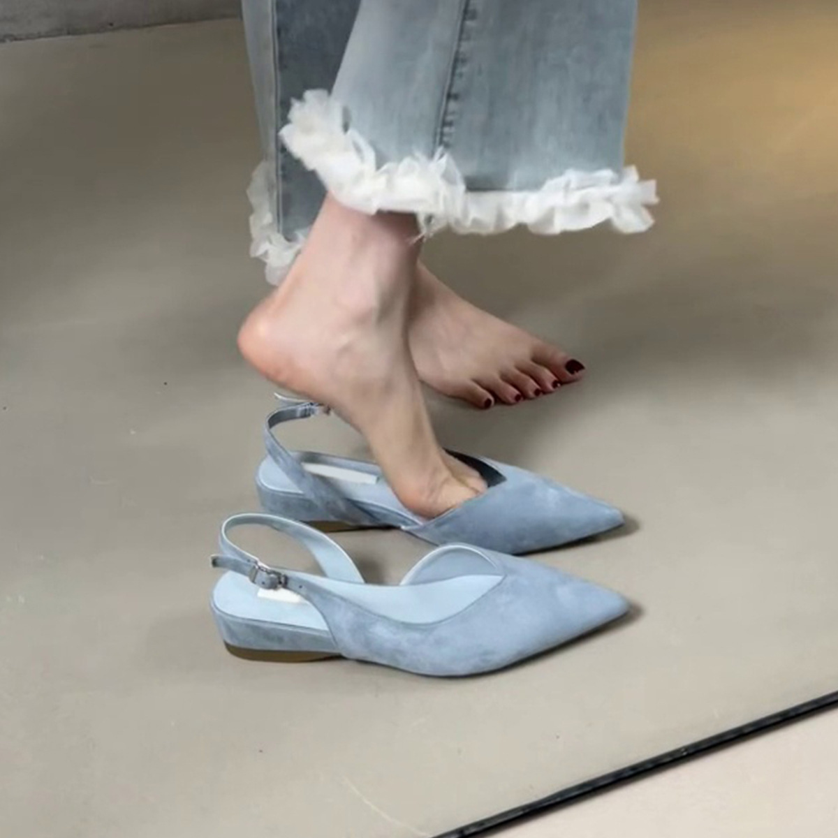 Image of Pointed-toe Stylish Wedge Heel Sandals For Women With Back Strap, French Minimalist Evening Shoes, Casual Small Flats, Women Shoes
