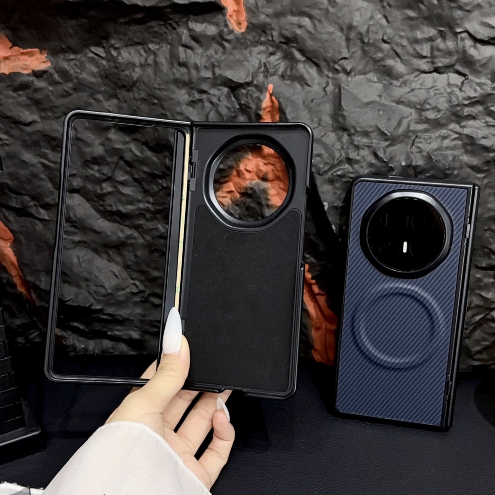 Phone Case: Carbon Fiber Magnetic Folding Case for Honor Magic V3/V5/V6, Full-Coverage Drop-Proof Phone Cover 3 Phone Case: Carbon Fiber Magnetic Folding Case for Honor Magic V3/V5/V6, Full-Coverage Drop-Proof Phone Cover