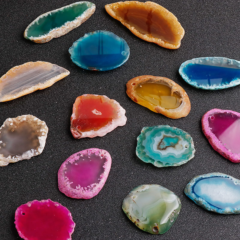 Natural Stone Irregular Colored Pendant Necklace