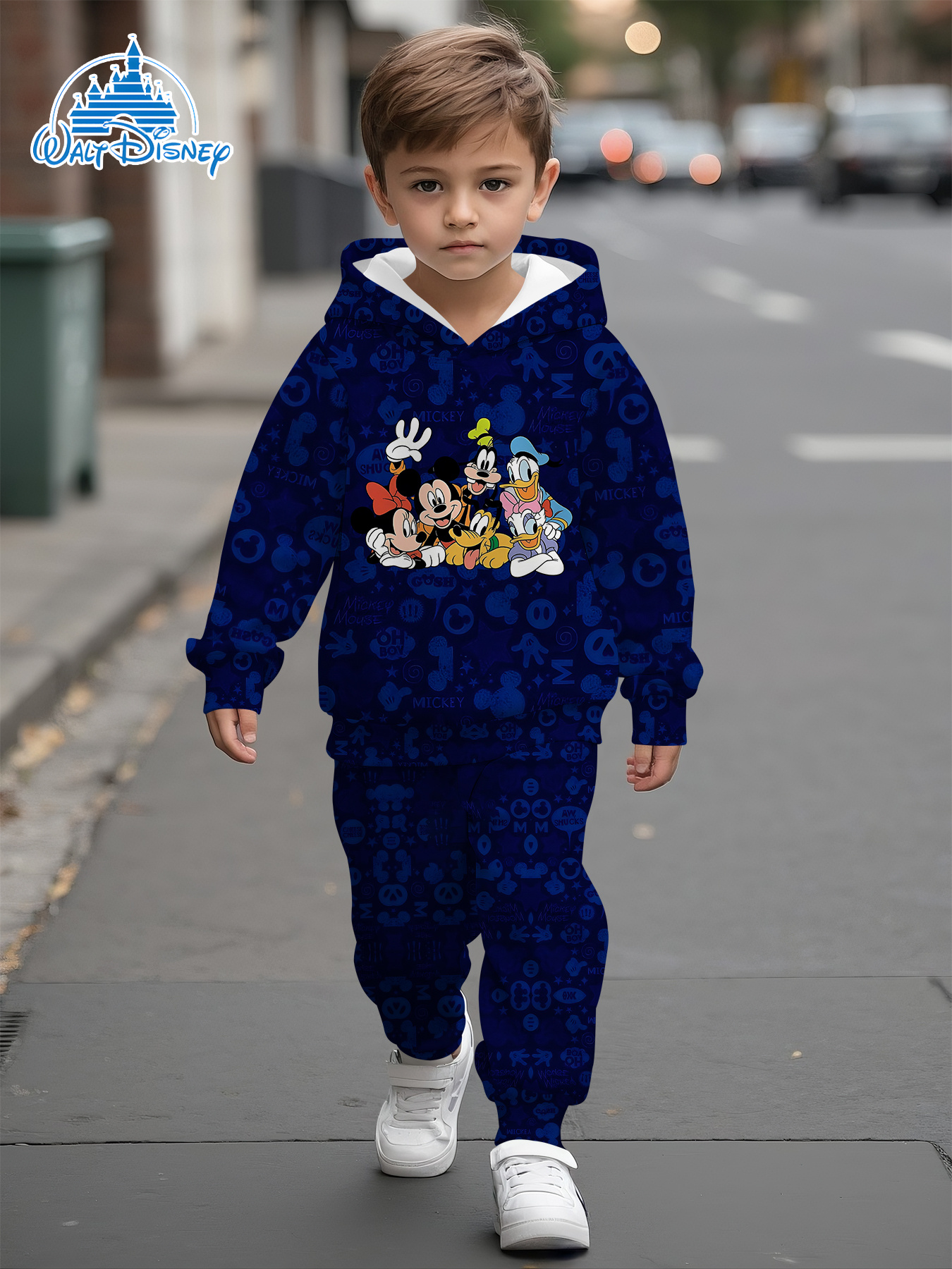 2-Delige Kinder Set met Disney Klassieke Karakters Reunion-Thema Digitale Print, Lange Mouwen Hoodie en Joggingbroek Set, Comfortabel Stof, Geschikt voor Herfst en Winter, Casual Sportkleding, Ideaal voor Buiten
