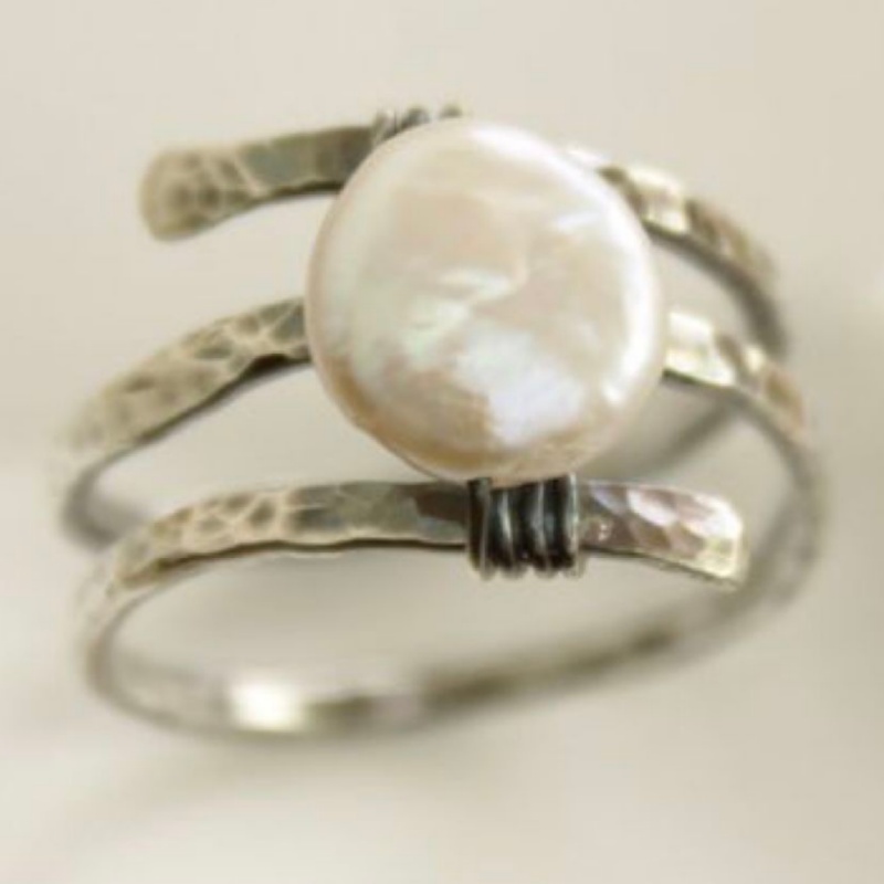 Vintage Wrap Hammered Textured Finger Ring with Imitation Pearl