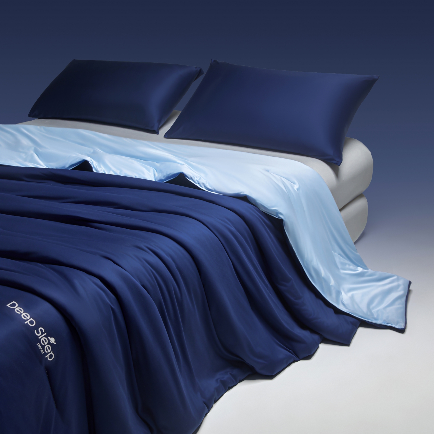 A Cooling Cotton Summer Quilt with Constant Temperature Control for Deep Sleep, an Air-conditioned Summer Quilt for Home Use, a Lightweight Quilt