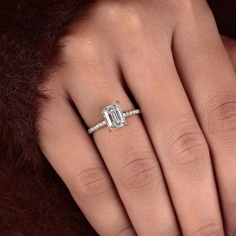 Women's 1/2/3 Carat White Moissanite Golden Ring in 925 Silver
